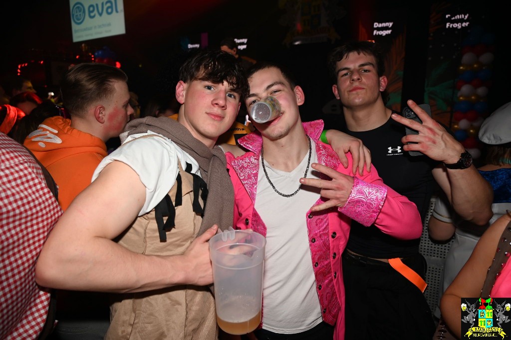 ../Images/Kick off 2026 140.jpg